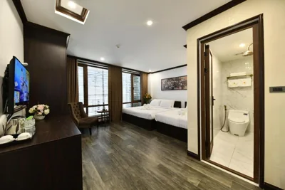 Family Suite with Balcony — Kingdom Hanoi Hotel